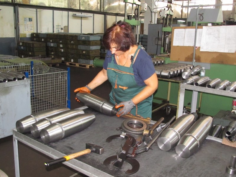 Синдикатите в "Дунарит": Не сме доволни, ще има протести 1 54fe6cb088f2e
