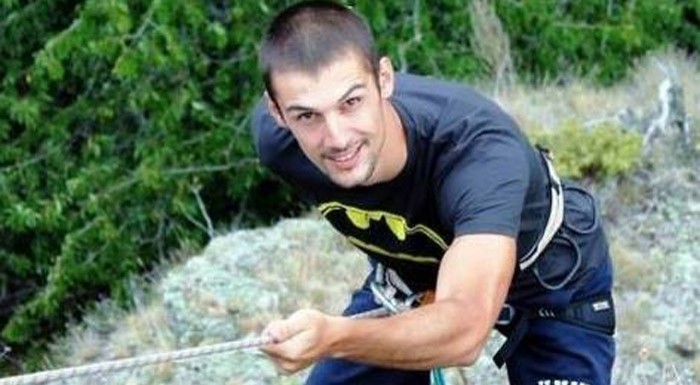 Авантюрист прекосява България с каяк, велосипед и пеша