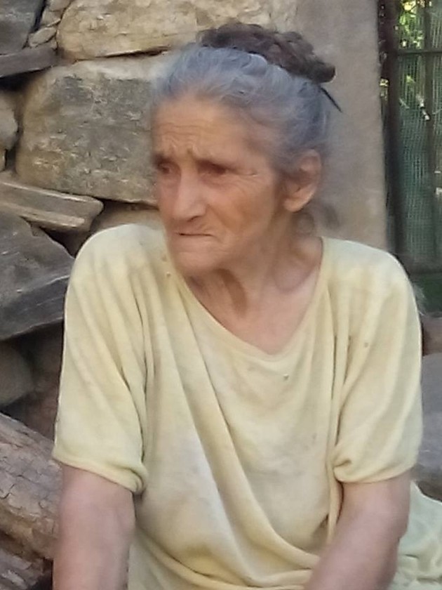 Кмет събира средства за обвинената баба Божия