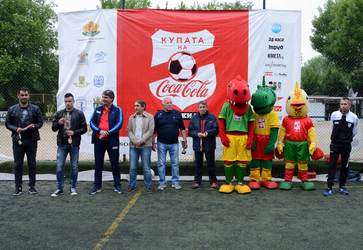 Русенци с отбор-финалист на футболния турнир на Coca-Cola 9 Русенци с отбор-финалист на футболния турнир на Coca-Cola