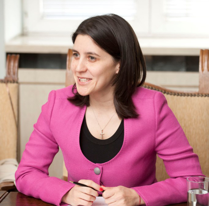Ирина Савина:  Oсигурихме енергийно обновяване за още три училища