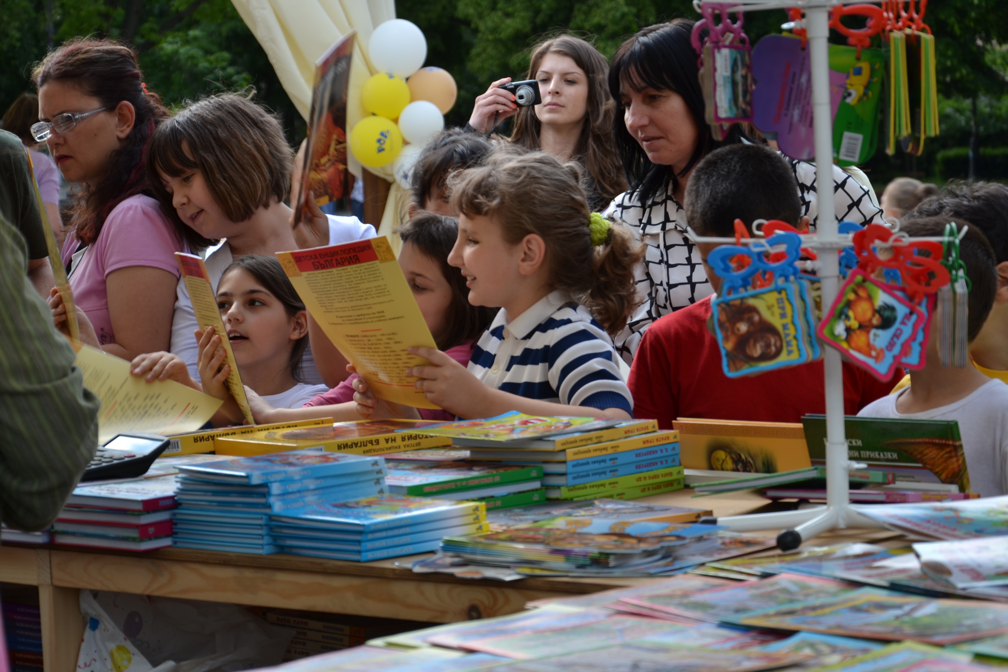Издателства превръщат Витошка в "Алея на книгата" 9 Издателства превръщат Витошка в “Алея на книгата”