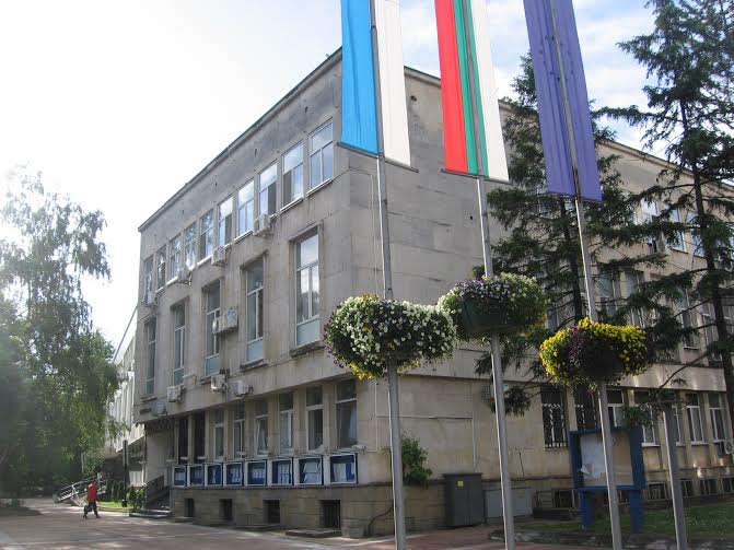 Общинарите в Монтана почиват в горещините