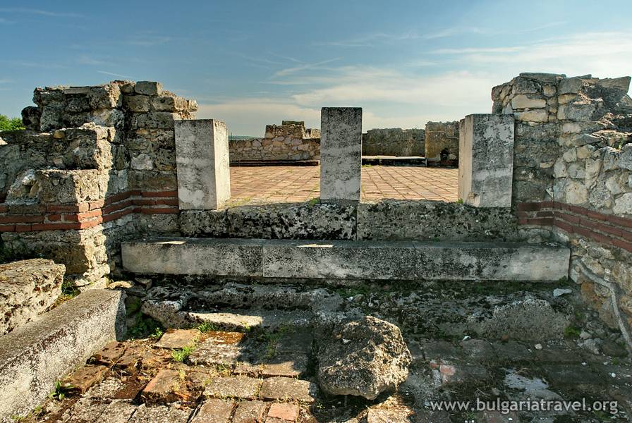 Областният управител ще се грижи вече за Улпия Ескус 1 57786714 2d8c 21e7