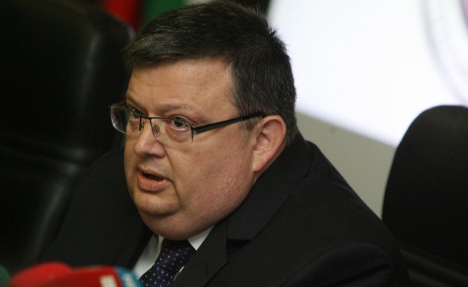 Цацаров иска връщане на давността за престъпленията на комунизма