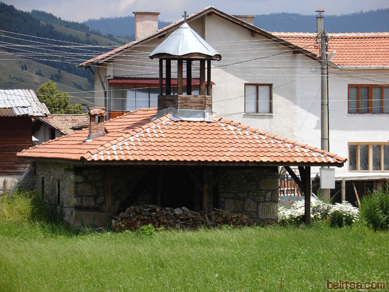 Белица иска пари за църква