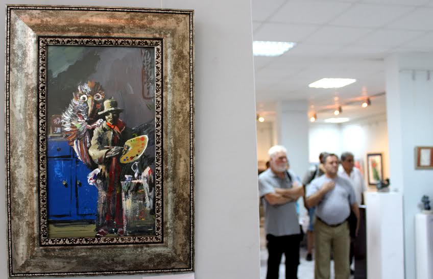 “Байер“ събра рисувачи и пластици