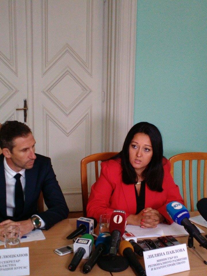 Лиляна Павлова: Приходите от концесии и наеми на плажовете са 14 млн. лв.