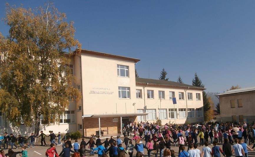 7-ми клас става целодневен от есента