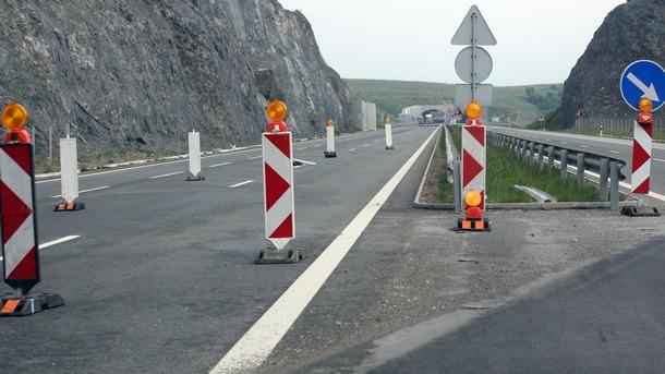 Мъжът, върху когото падна камък на “Хемус”, ще съди държавата