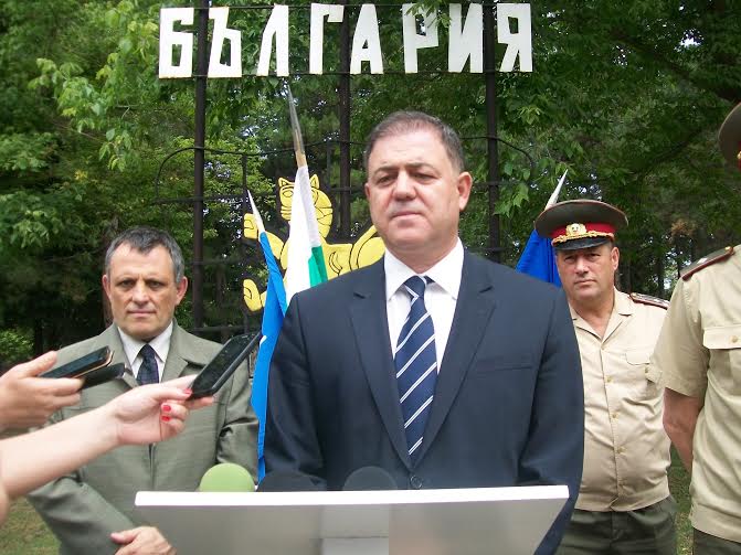 Министър Ненчев: Обучението за работа с взривни материали не е безплатно!