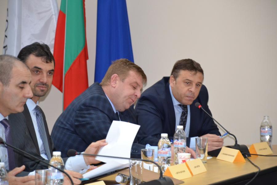 Атанас Камбитов: Миграционният натиск и тероризмът са предизвикателството на деня 9 Атанас Камбитов: Миграционният натиск и тероризмът са предизвикателството на деня