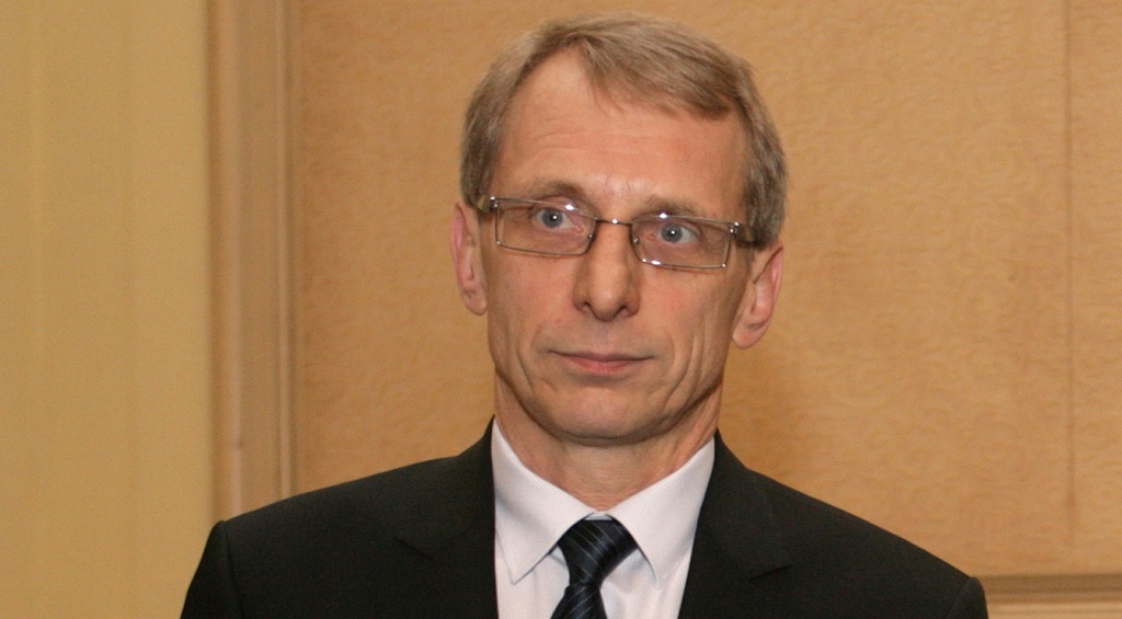 Заместник-министър напусна МОН, недоволен от Кунева