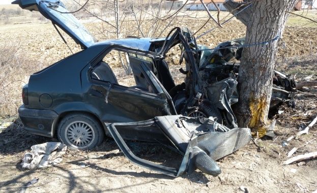 Двама мъже загинаха при катастрофи в Кърджали