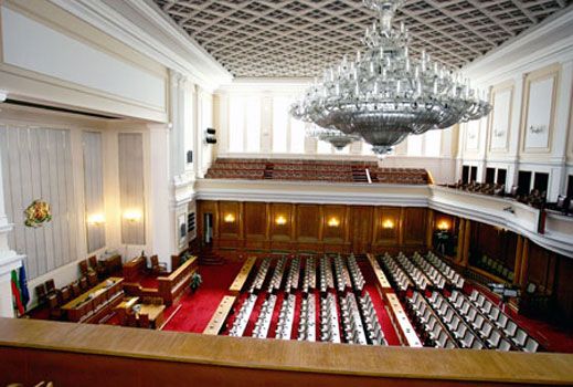 Парламентът стартира утре с 11 независими депутати 9 Парламентът стартира утре с 11 независими депутати