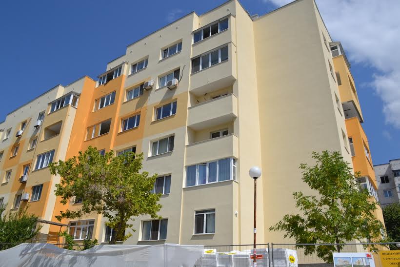 В Благоевград е готов първият саниран блок в страната 1 57786714 9754 db3c 1