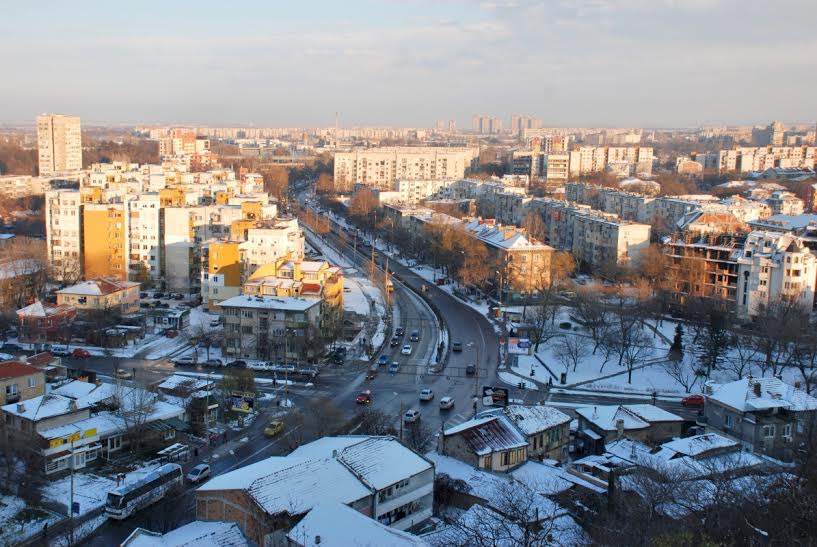 90 машини чистят втори ден Пловдив от снега 1 57786714 9feb 8095