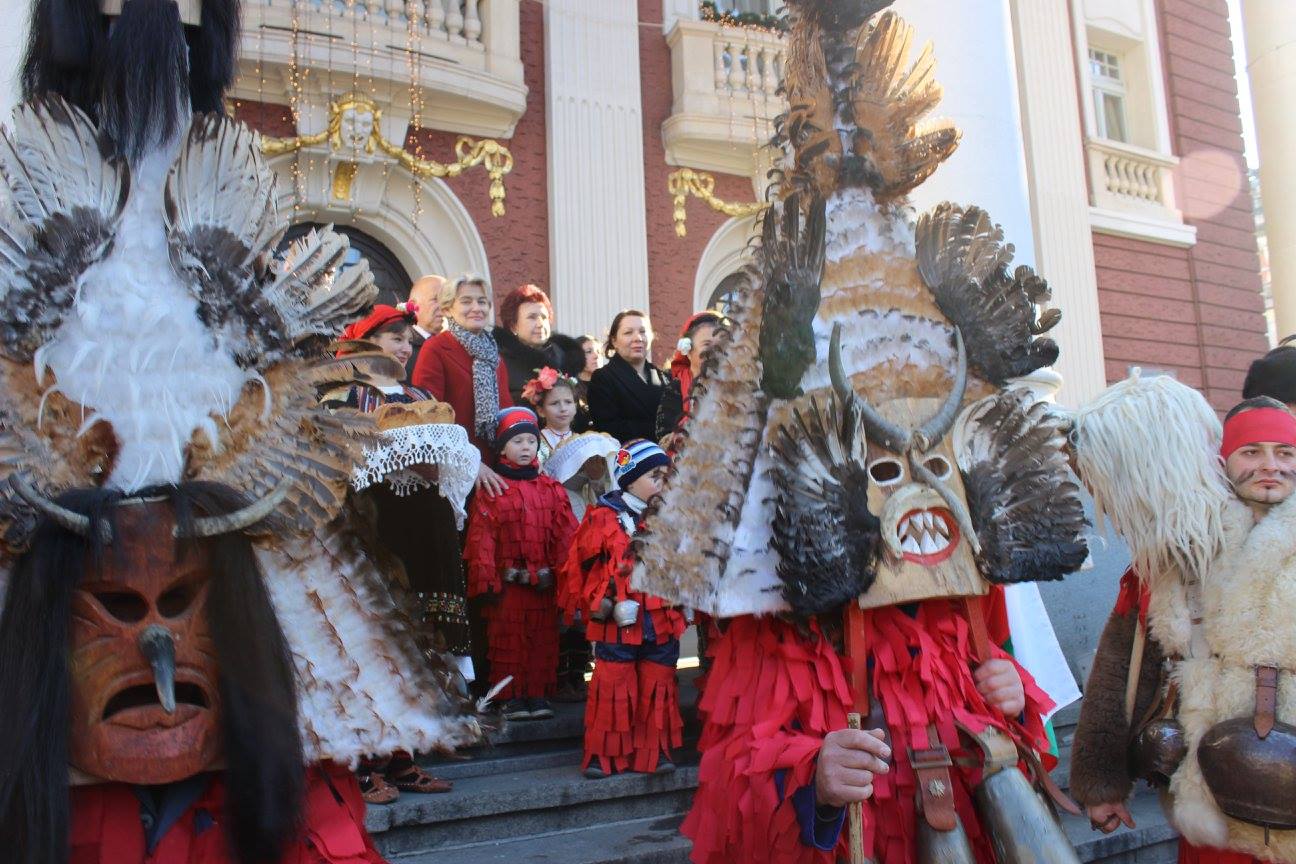 Валидират пощенска марка за фестивала “Сурва”