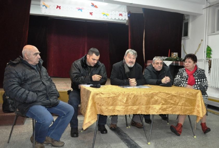 Жителите на бургаския кв. „Черно море” искат изсичане на опасни дървета 1 57786714 b51a dc58