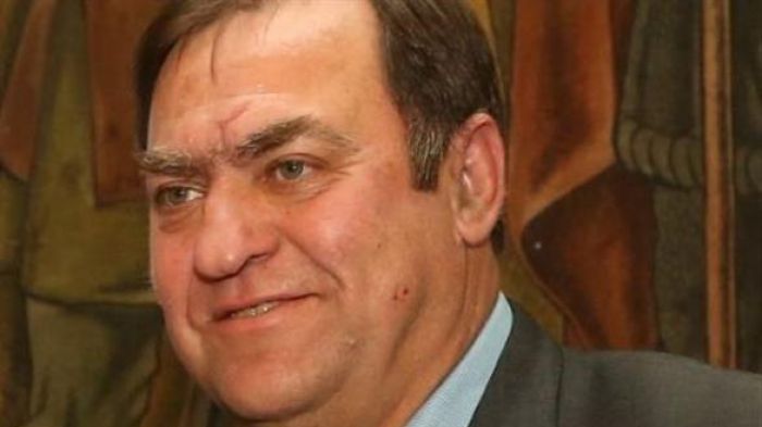 Съдът решава дали кметът на Стрелча остава в ареста
