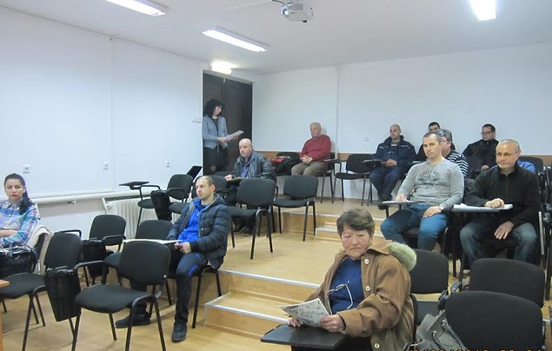 Работодатели в Бургас пращат служителите си на училище