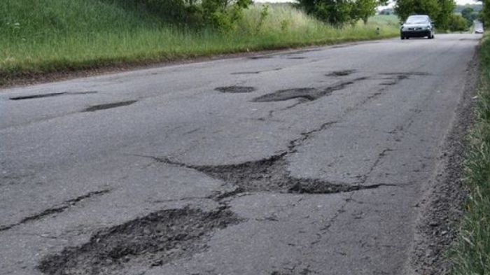 Симитли иска ремонт на алтернативен път за Гърция
