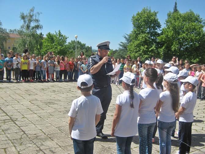 Създадоха първото „Детско полицейско управление“ в Момчилград