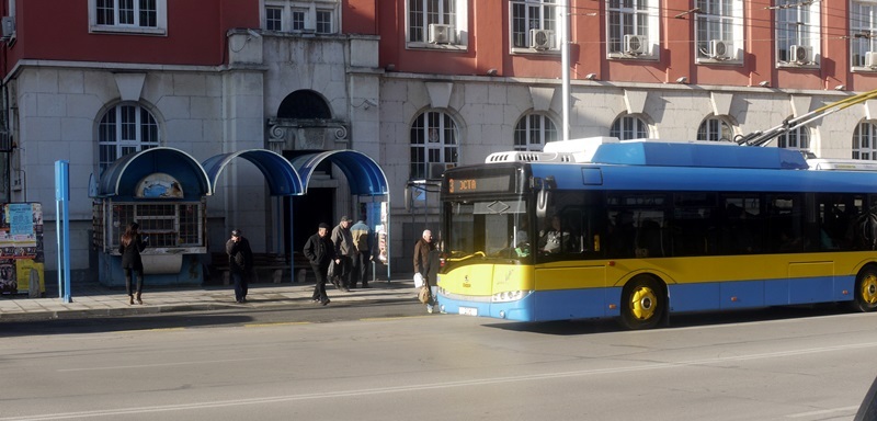 Пребоядисват спирките на градския транспорт в Плевен 1 57786714 d8fc 9e1e
