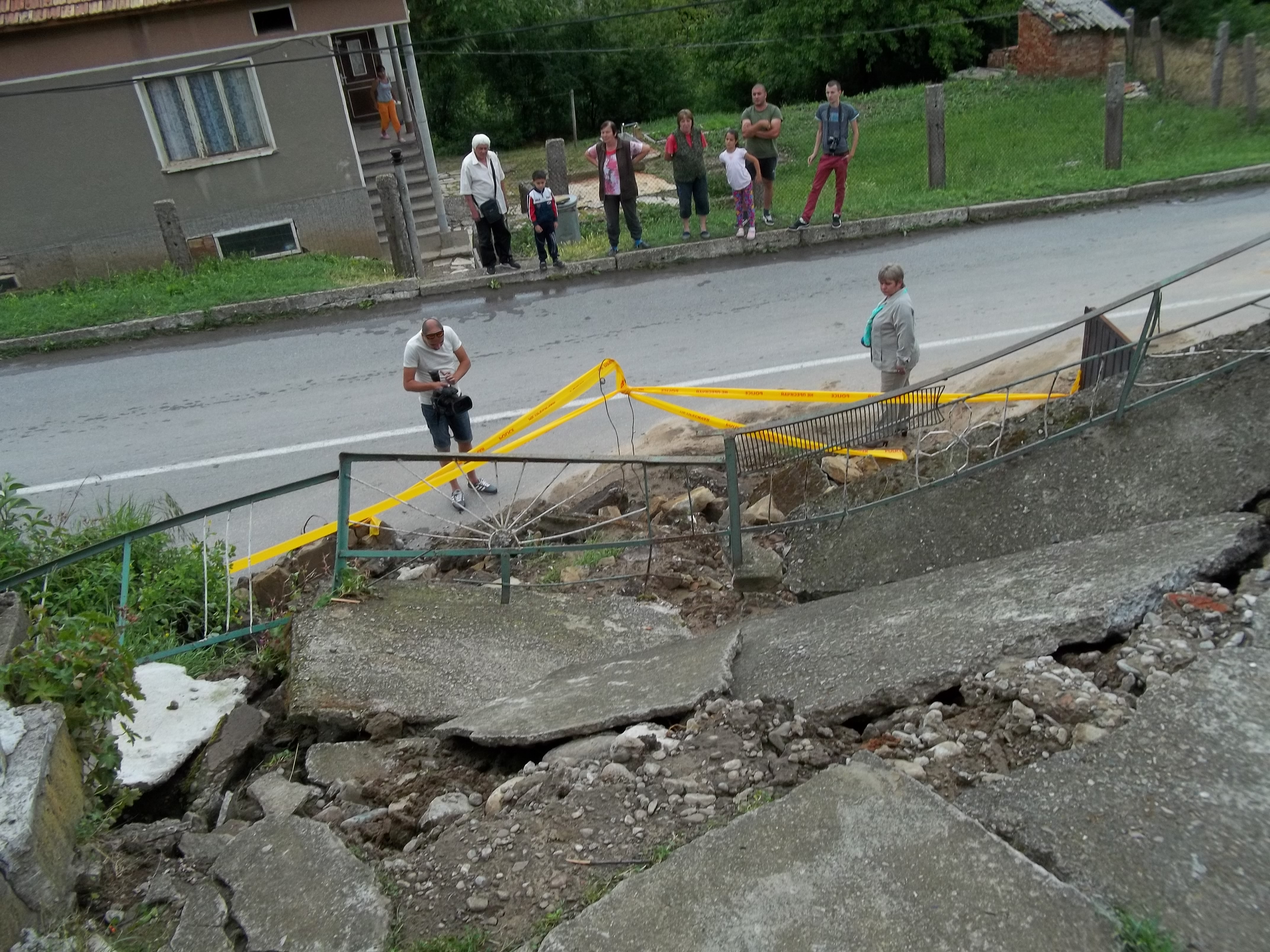 В Мездра пресметнаха щетите от проливния дъжд
