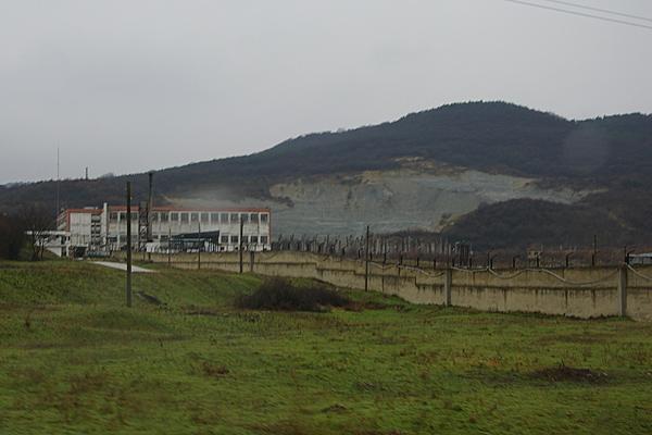 Ремонтират затвора в Разделна за 1,2 млн. лв., класни стаи стават килии