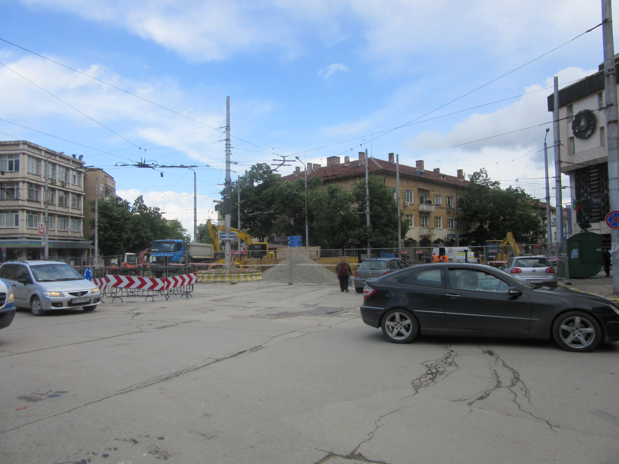Пет улици във Враца затворени от днес 9 Пет улици във Враца затворени от днес