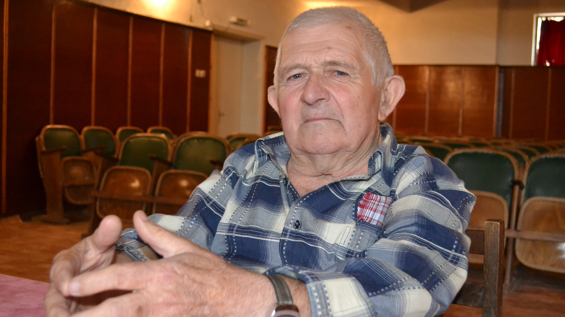 Дългогодишен кмет стана най-възрастният българин, завършил ВУЗ