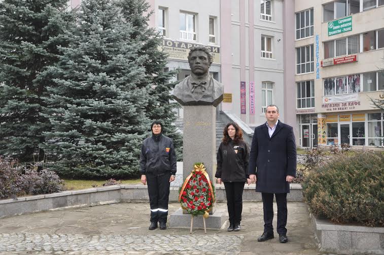 Разлог се поклони пред Апостола на свободата