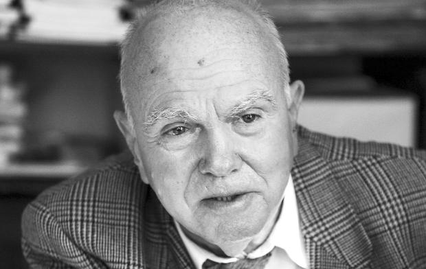 Почина един от най-големите български поети