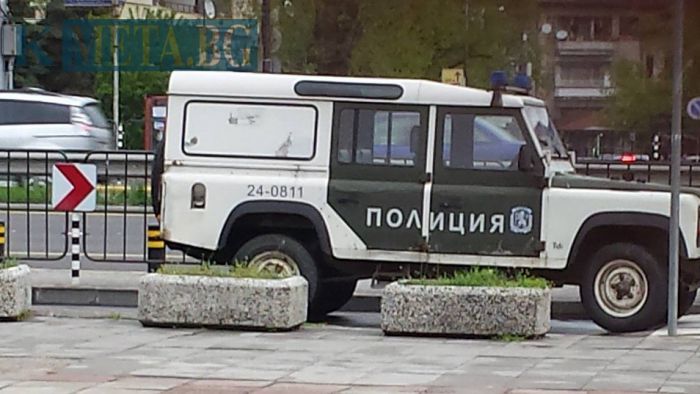 С три пистолета гърмели от сватбарската кола в центъра на Пловдив