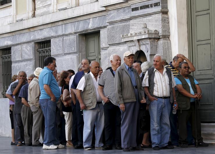 Орязаха пенсиите на най-бедните гръцки пенсионери 1 57786714 f41e 5cf1