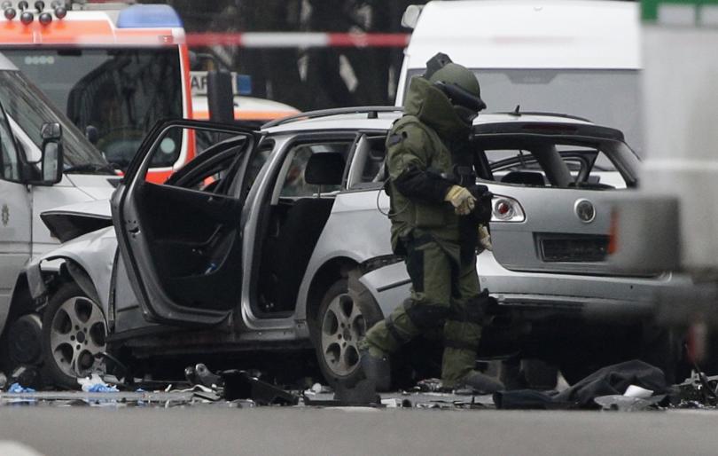 Човек загина при взрив на кола в Берлин 1 57786714 f721 3824