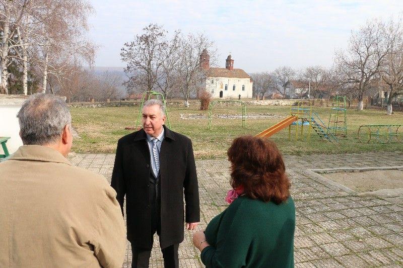Кметът на Видин се срещна с пострадало семейство от село Синаговци