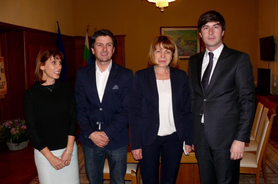 НДК организира международно изложение в Париж под егидата на Столична община