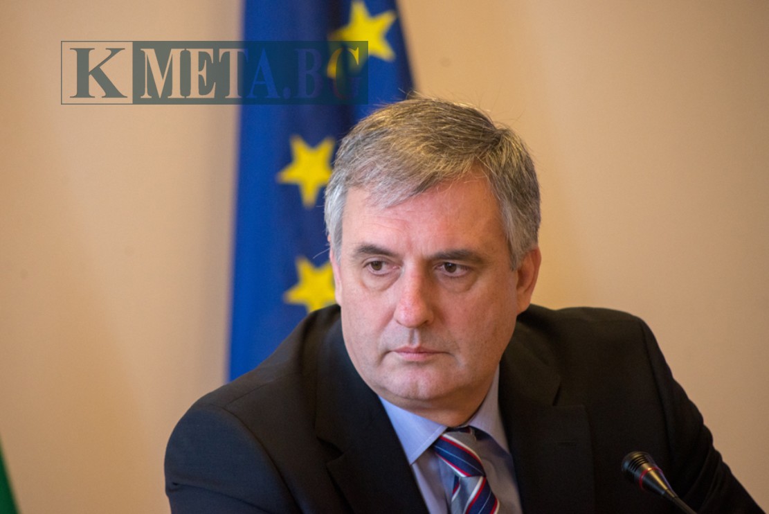 Половината от безработните са с много нисък ценз