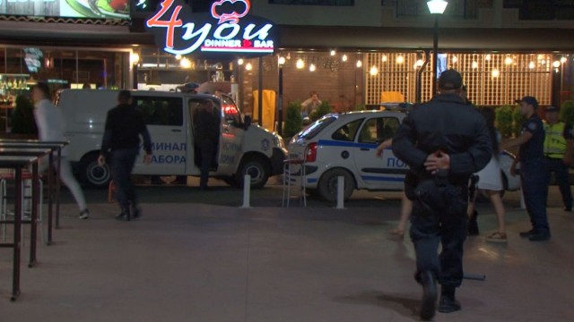 Данъчни и полиция окупираха Слънчев бряг