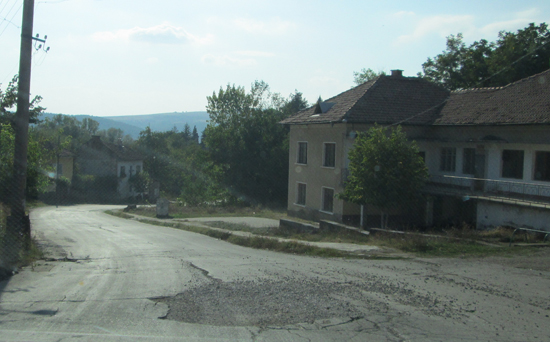 Отстраниха новия кмет на село Добруша