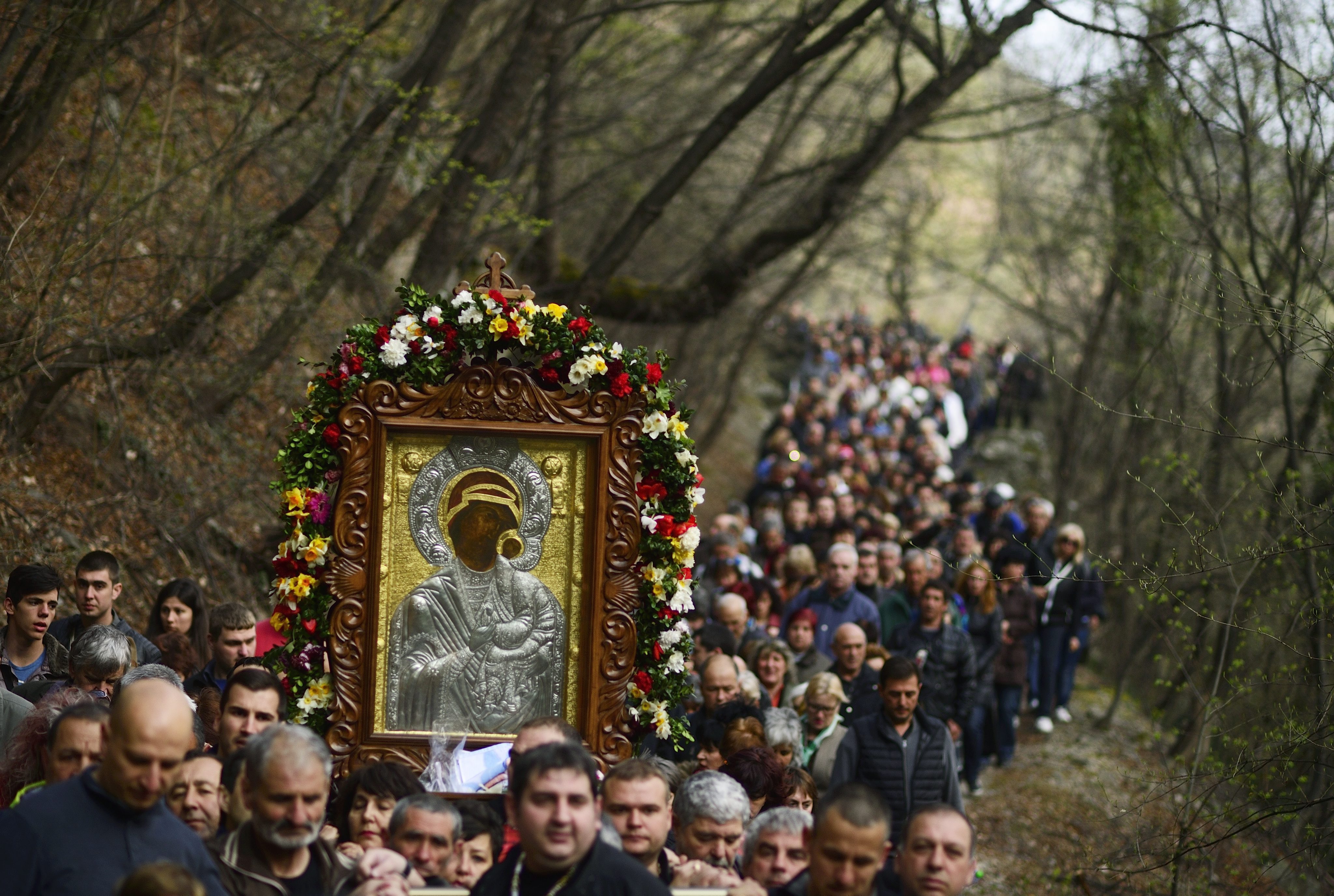 Хиляди на литийно шествие с чудотворната икона от Бачковския манастир 1 59bec770 f998 5259
