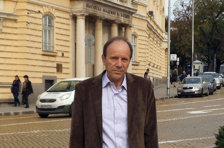 Световният научен архив публикува изследване на учител от Кърджали
