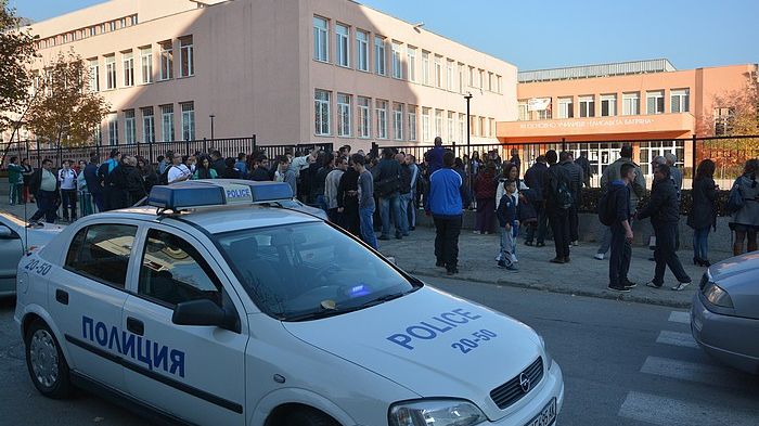 Повдигнаха две обвинения на убиеца на Симона