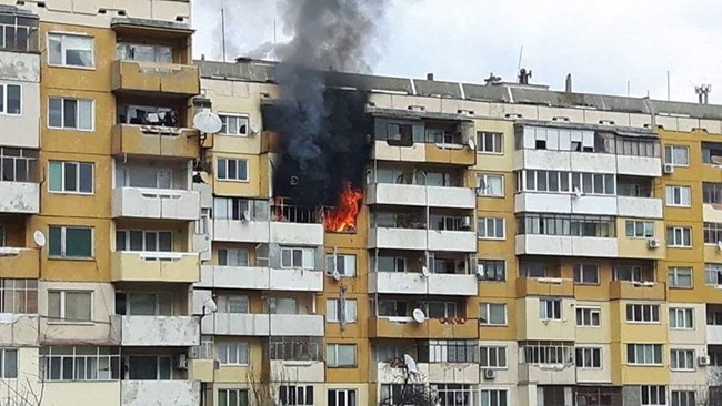 Взрив на газова бутилка в Русе, има загинал
