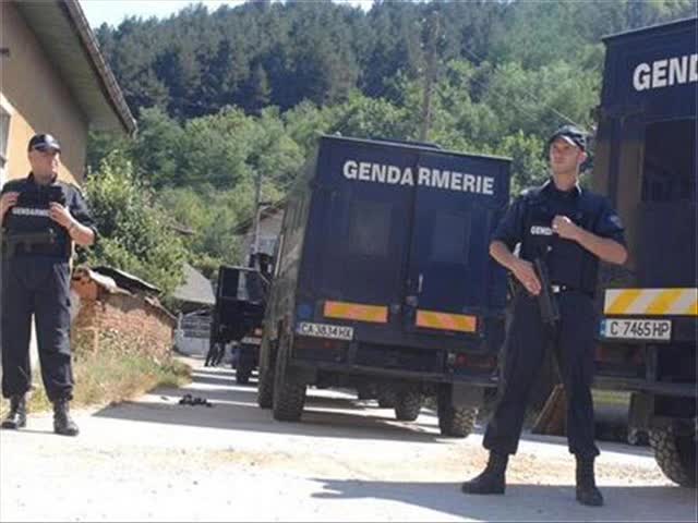 Жандармерийската обсада на Глогово продължава втори ден