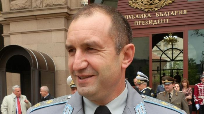 Ген.-майор Румен Радев: Спешно ни трябват нови самолети