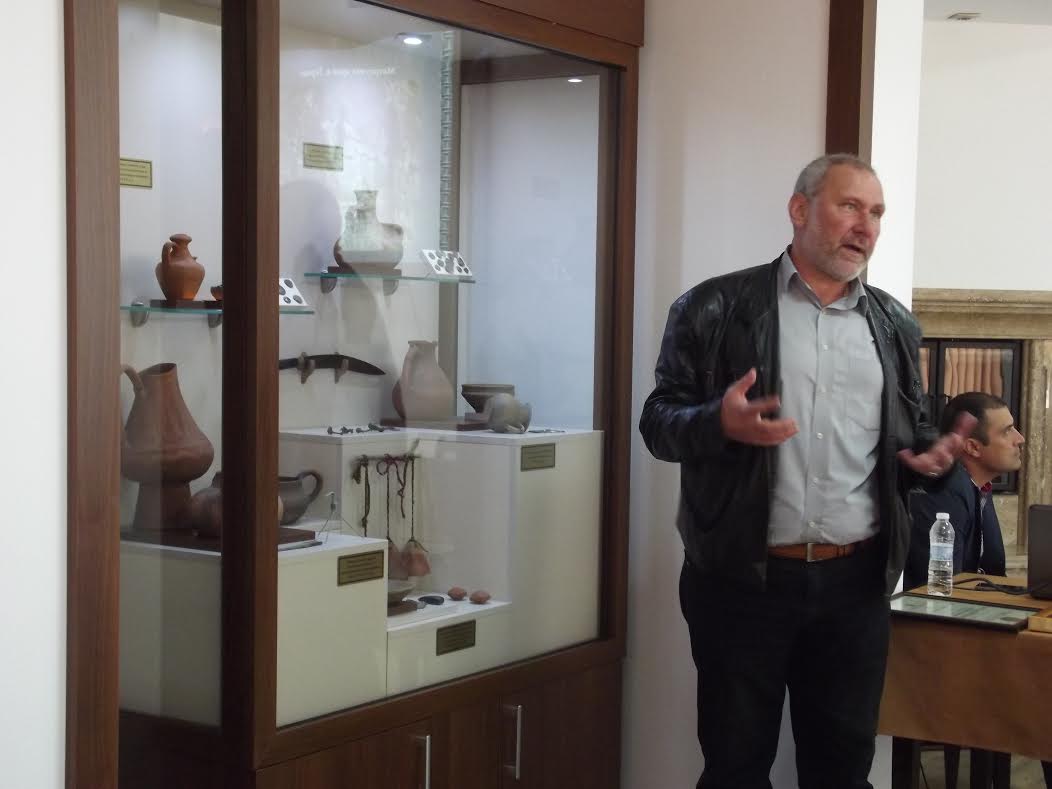 Уникална археологическа сбирка беше представена на кръгла маса "Развитие на културно-историческия туризъм в "Източните Родопи" 9 Уникална археологическа сбирка беше представена на кръгла маса “Развитие на културно-историческия туризъм в “Източните Родопи”