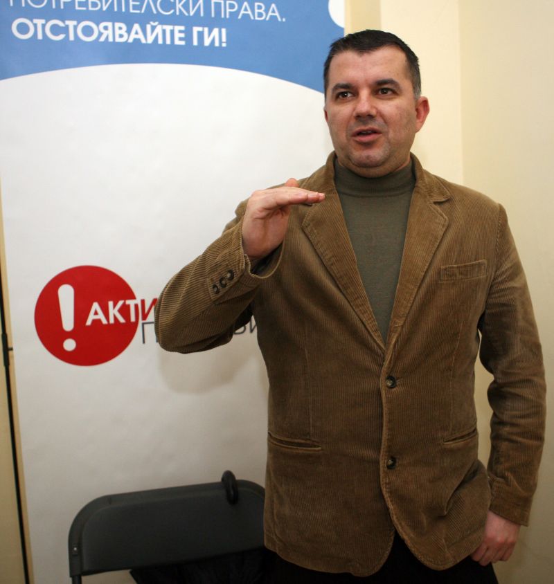 Богомил Николов: Потребителите могат сами да регулират пазара чрез активно споделяне